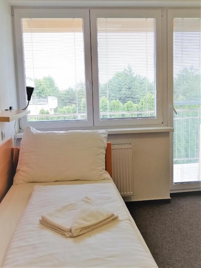 Penzion Adriana Nové Mesto nad Váhom Eksteriør bilde